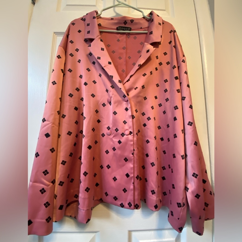 Eloquii Pink Blouse with Black Diamond Pattern